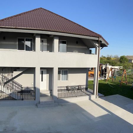 Vila Palade Corbu  Luaran gambar